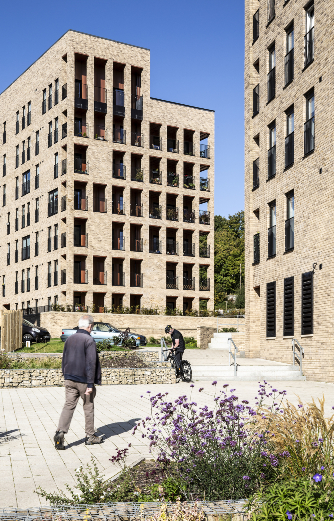 The Victoria Keith Hunter 2